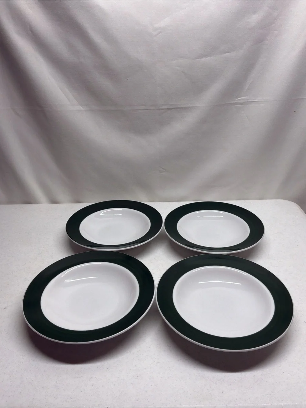 Williams-Sonoma Newport Salad Bowls - Set of 4